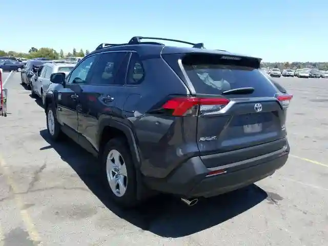 2T3P1RFV9KW027148 2019 TOYOTA RAV4 XLE-2