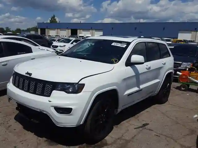 1C4RJFAG5JC491717 2018 JEEP GRAND CHEROKEE LAREDO-1