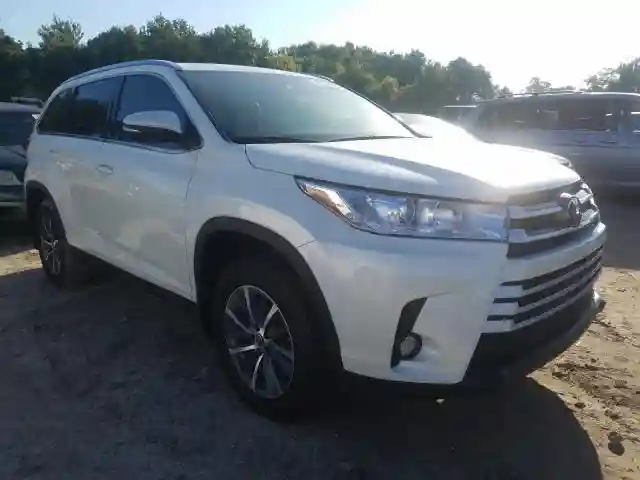 5TDJZRFH8KS626004 2019 TOYOTA HIGHLANDER SE-0
