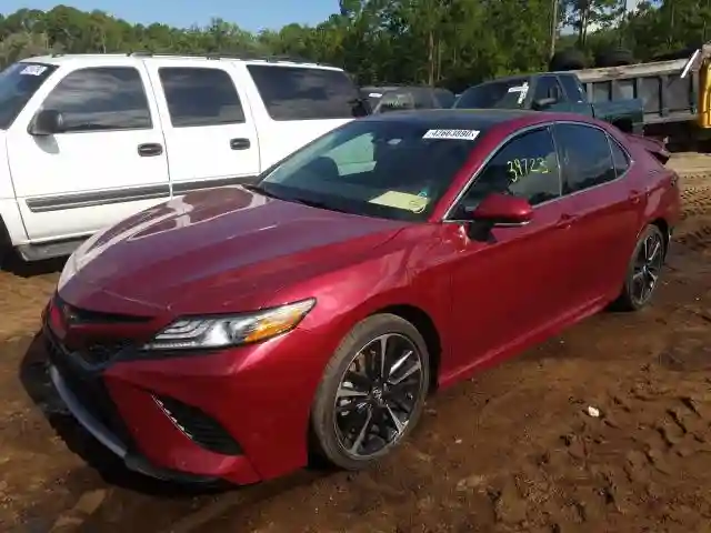 4T1BZ1HKXJU505897 2018 TOYOTA CAMRY XSE-1