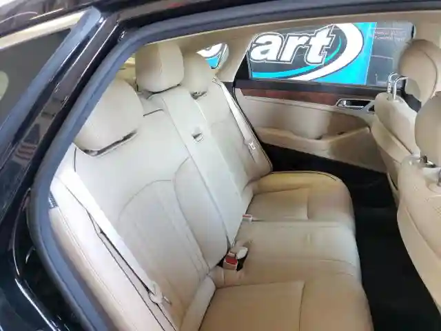 KMHGN4JE5GU127908 2016 HYUNDAI GENESIS 3.8L-5