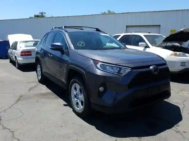 2T3P1RFV9KW027148 2019 TOYOTA RAV4 XLE-0