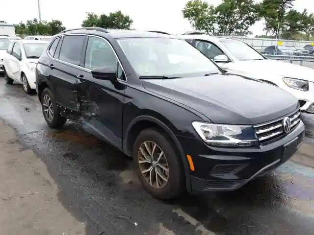 3VV2B7AX8KM175055 2019 VOLKSWAGEN TIGUAN SE-0