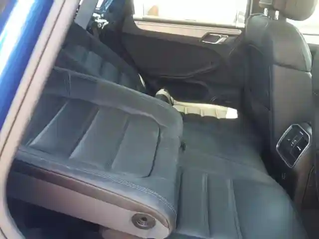 WP1AF2A56HLB61146 2017 PORSCHE MACAN TURBO-5