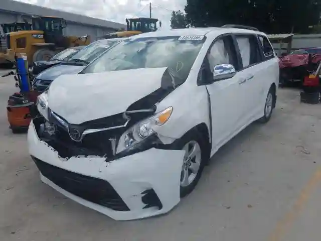 5TDKZ3DCXJS934329 2018 TOYOTA SIENNA LE-1