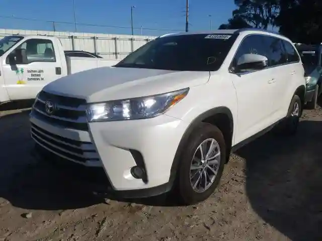 5TDJZRFH8KS626004 2019 TOYOTA HIGHLANDER SE-1