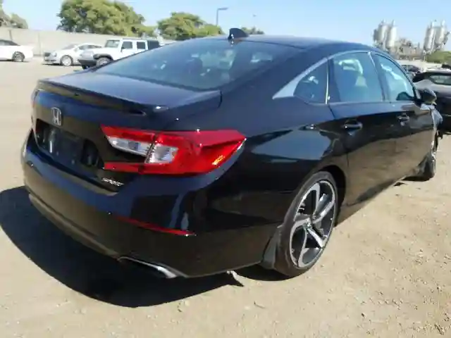 1HGCV1E3XJA187154 2018 HONDA ACCORD SPORT-3