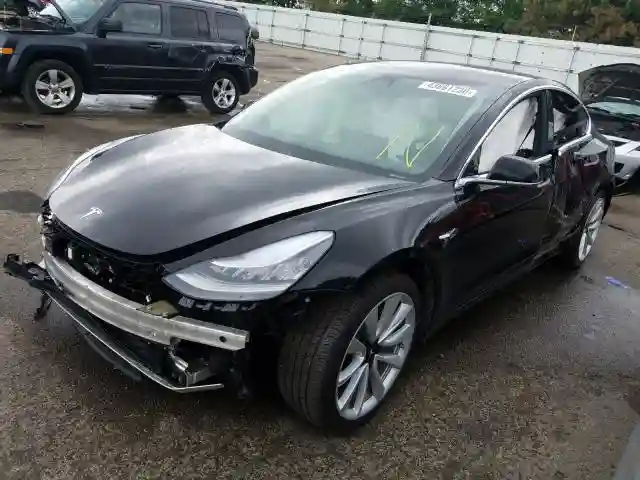 5YJ3E1EB0KF365927 2019 TESLA MODEL 3-1