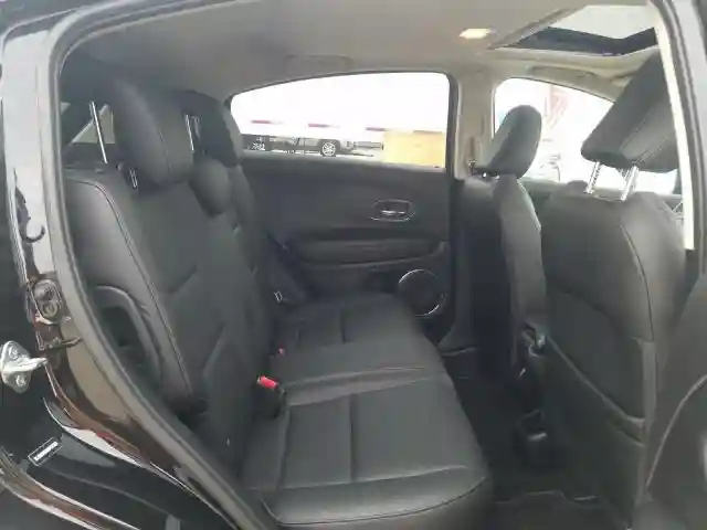 3CZRU6H93KM702583 2019 HONDA HR-V TOURING-5