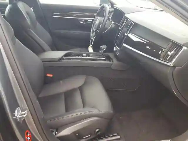 YV1102AK7H1012873 2017 VOLVO S90 T5 MOMENTUM-4