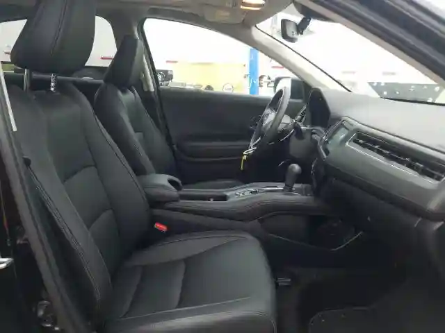 3CZRU6H93KM702583 2019 HONDA HR-V TOURING-4
