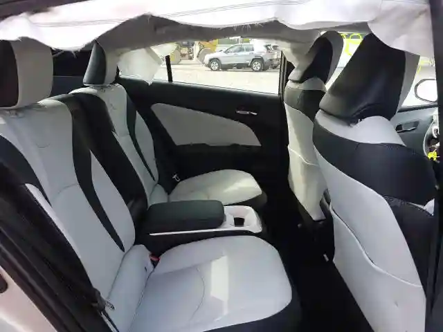 JTDKARFP0J3101229 2018 TOYOTA PRIUS PRIME-5
