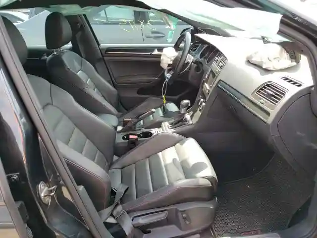 3VW447AU5GM061154 2016 VOLKSWAGEN GTI S/SE-4