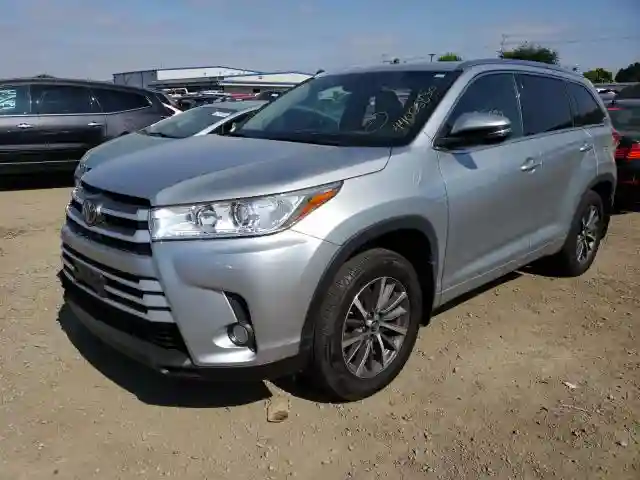 5TDJZRFH5HS386726 2017 TOYOTA HIGHLANDER SE-1