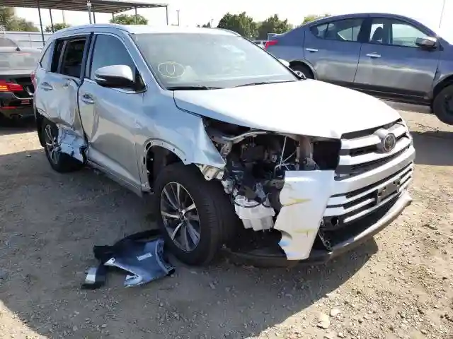 5TDJZRFH5HS386726 2017 TOYOTA HIGHLANDER SE-0