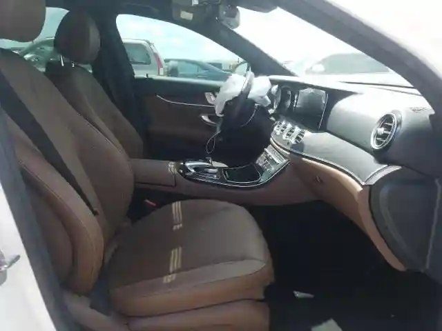 WDDZF4JB7HA057966 2017 MERCEDES-BENZ E 300-4