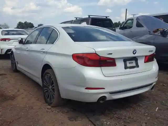 WBAJA7C57KWW48515 2019 BMW 530 XI-2