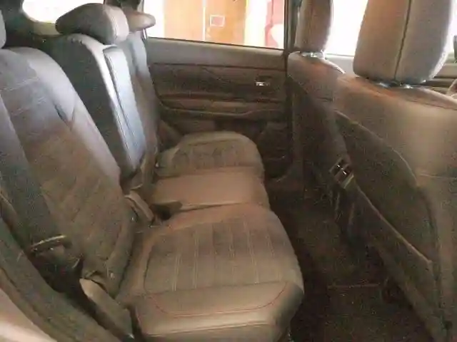 JA4AD3A36LZ004194 2020 MITSUBISHI OUTLANDER SE-5