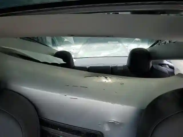 5YJ3E1EAXJF060893 2018 TESLA MODEL 3-5