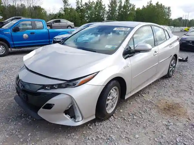 JTDKARFP0J3101229 2018 TOYOTA PRIUS PRIME-1