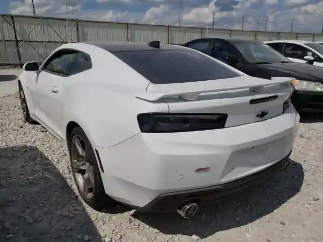 1G1FH1R75J0131251 2018 CHEVROLET CAMARO SS-2