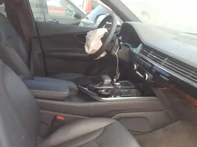 WA1VAAF71KD018025 2019 AUDI Q7 PRESTIGE-4