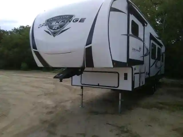 58TCH0BS4J3VA3140 2018 HIGH 5TH WHEEL-1