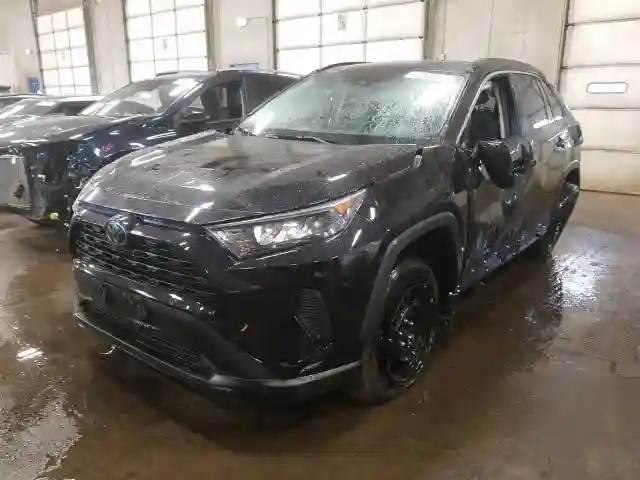 2T3G1RFV0KW064153 2019 TOYOTA RAV4 LE-1