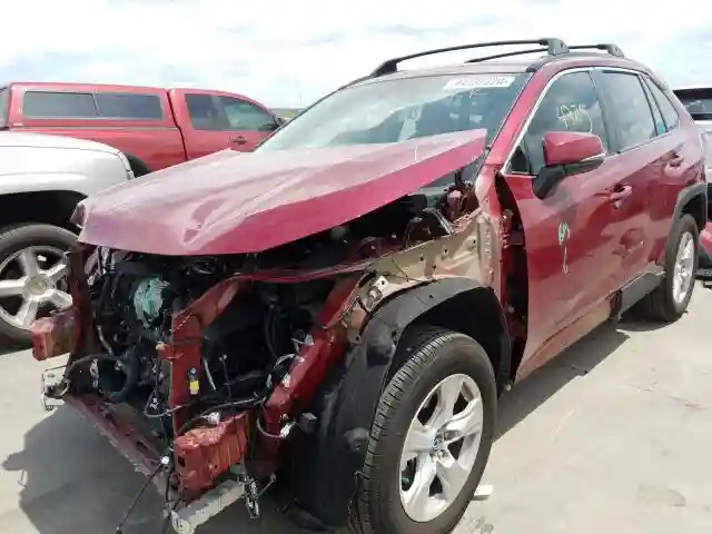 2T3W1RFV6LC043743 2020 TOYOTA RAV4 XLE-1