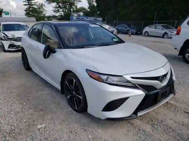 4T1BZ1HK8KU029523 2019 TOYOTA CAMRY XSE-0