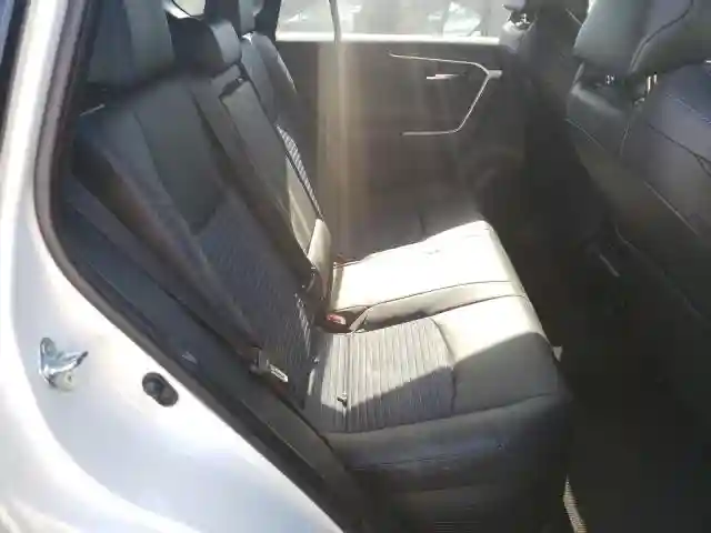 JTMEWRFV7KD511499 2019 TOYOTA RAV4 XSE-5