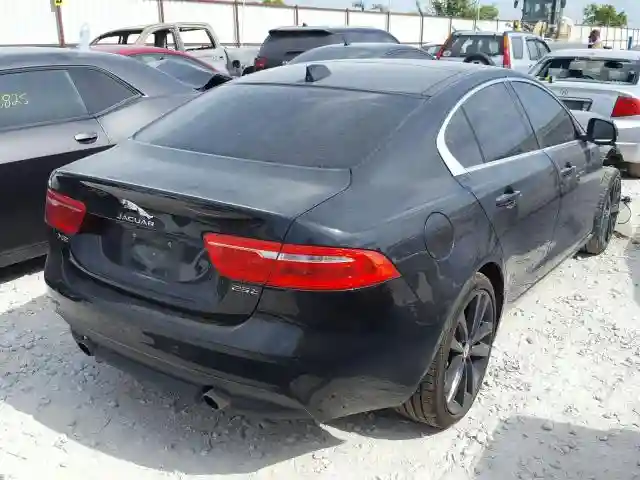 SAJAE4FX9CJP26538 2018 JAGUAR XE PRESTIG-3