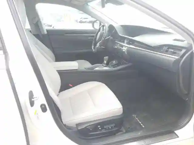 58ABK1GG8HU065764 2017 LEXUS ES 350-4