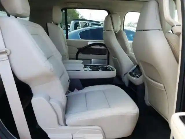 5LMJJ2KT3LEL09093 2020 LINCOLN NAVIGATOR RESERVE-5