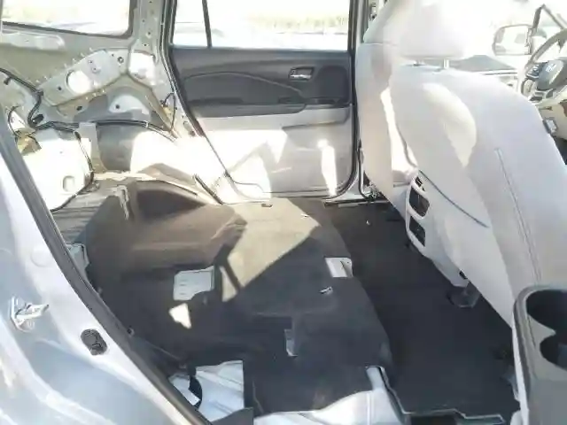 5FNYF5H16KB025372 2019 HONDA PILOT LX-5