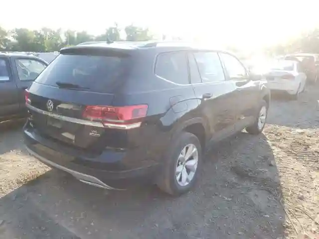 1V2KR2CA3JC570071 2018 VOLKSWAGEN ATLAS SE-3