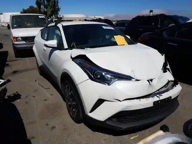 JTNKHMBXXK1012667 2019 TOYOTA C-HR XLE-0