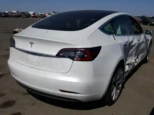 5YJ3E1EA5KF434554 2019 TESLA MODEL 3-3