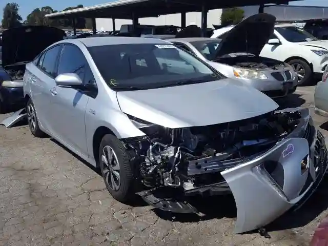 JTDKARFPXJ3080065 2018 TOYOTA PRIUS PRIME-0