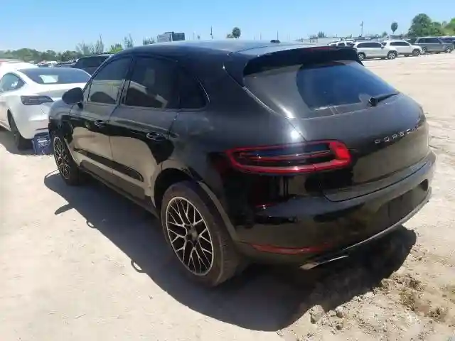 WP1AA2A55JLB03078 2018 PORSCHE MACAN-2