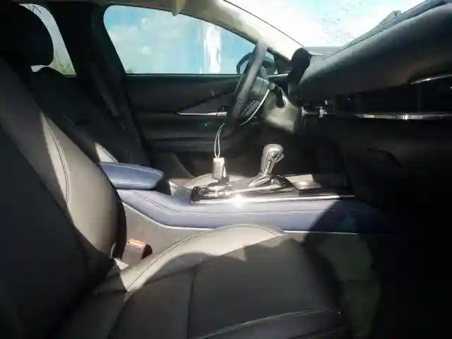 3MVDMBDL1LM107211 2020 MAZDA CX-30 PREFERRED-4