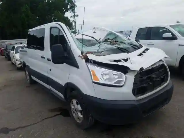 1FBZX2YM5JKA21376 2018 FORD TRANSIT T-350-0