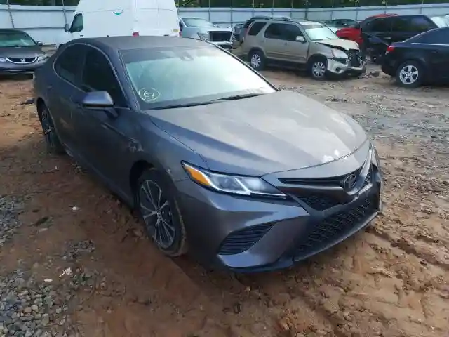 4T1G11AK6LU343986 2020 TOYOTA CAMRY SE-0