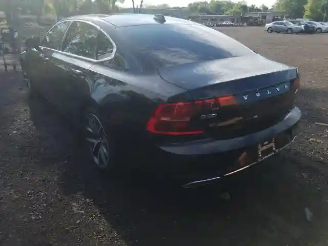 LVY992MK7JP039514 2018 VOLVO S90 T6 MOMENTUM-2