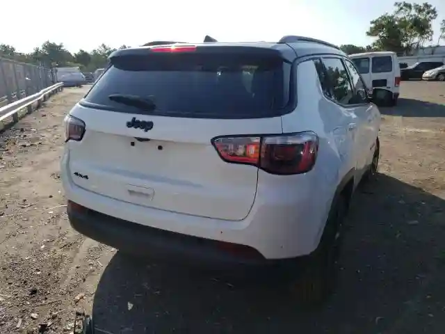 3C4NJDBB3KT657275 2019 JEEP COMPASS LATITUDE-3