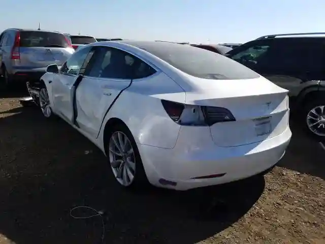 5YJ3E1EA6JF118496 2018 TESLA MODEL 3-2