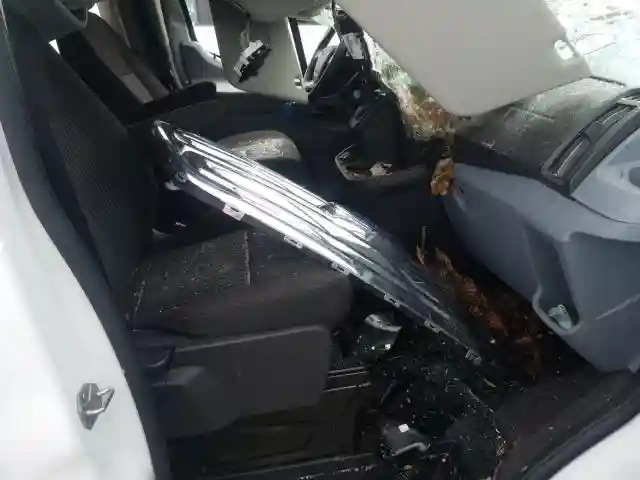 1FBZX2YM5JKA21376 2018 FORD TRANSIT T-350-4