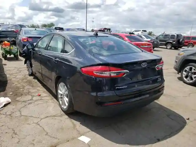 3FA6P0LU3KR121599 2019 FORD FUSION SE-2