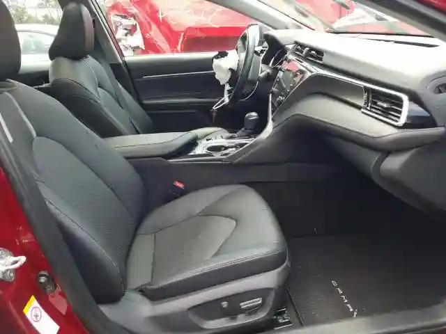 4T1B61HK1JU525948 2018 TOYOTA CAMRY XSE-4