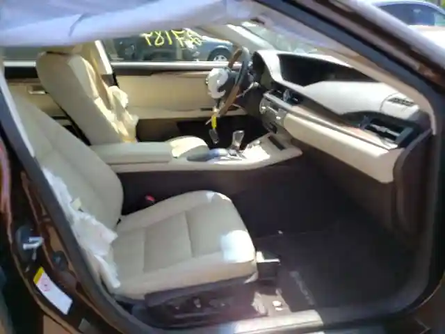JTHBW1GG2H2149590 2017 LEXUS ES 300H-4